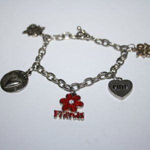 Beautiful silver XO charm bracelet 7"